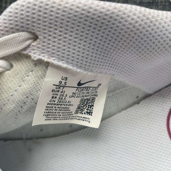 Nike White and Pink Blazer Low Sneakers - Picture 7 of 8